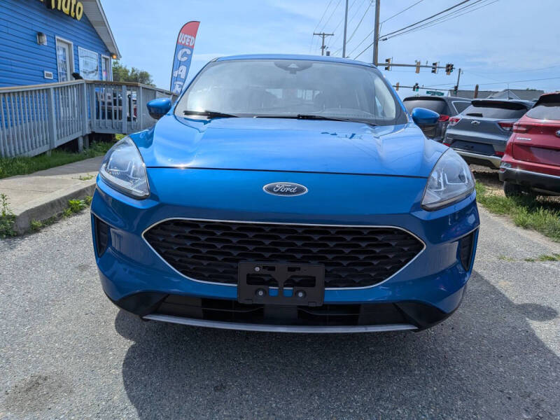 2020 Ford Escape SE