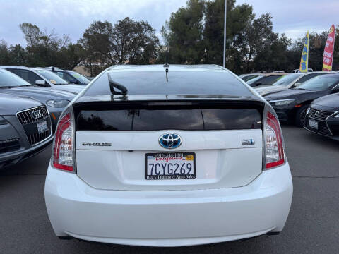 2014 Toyota Prius Three
