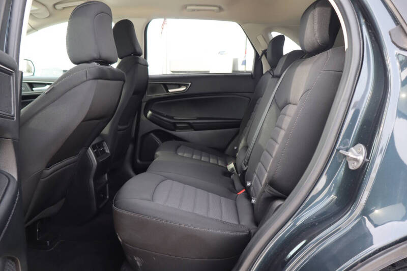2023 Ford Edge SE