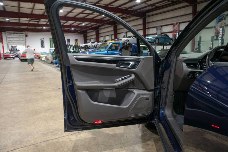 2018 Porsche Macan