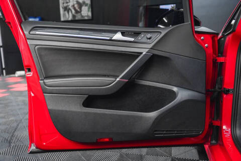 2016 Volkswagen Golf R