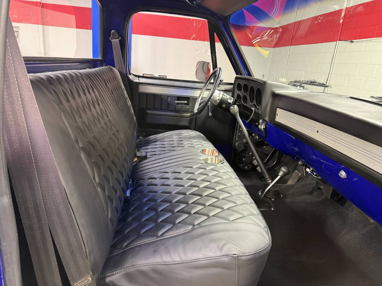 1987 Chevrolet R/V 20 Series 33