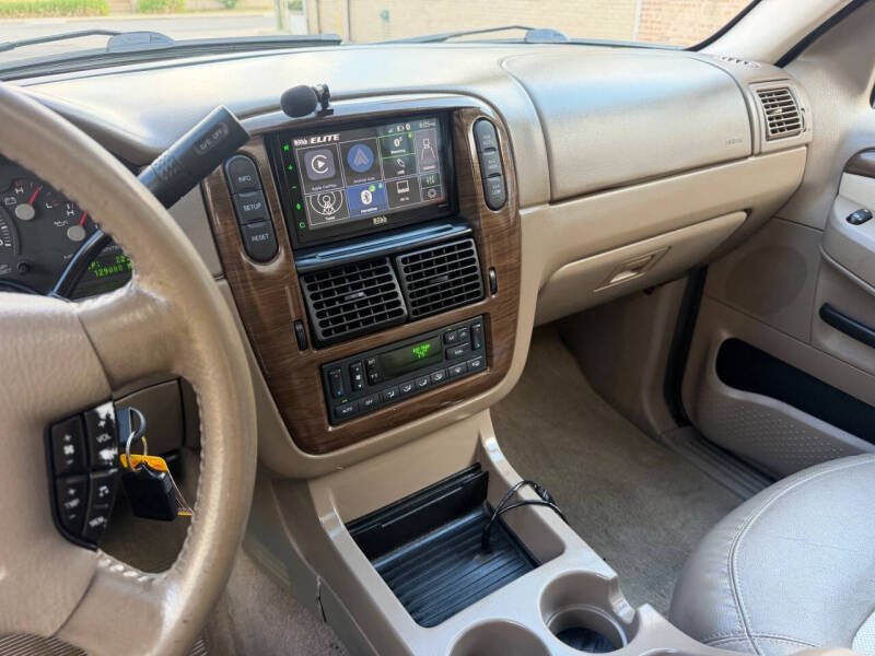 2004 Ford Explorer Eddie Bauer