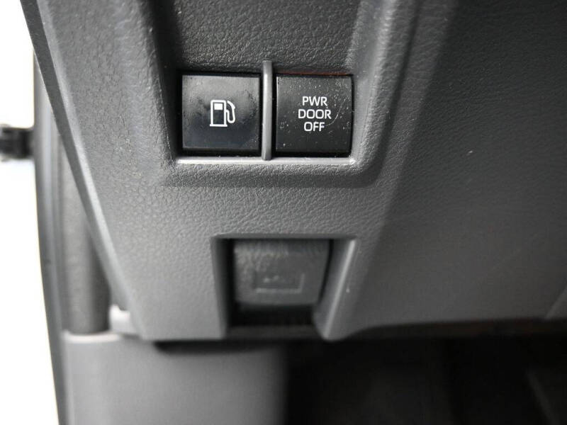 2021 Toyota Sienna LE 8-Passenger