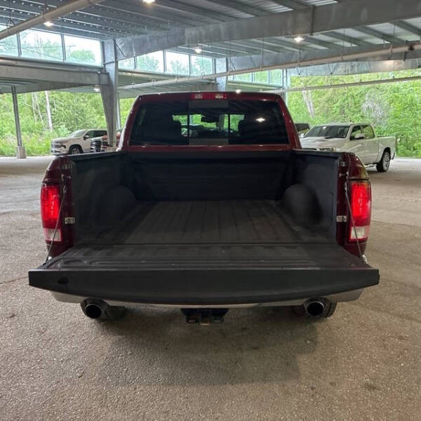 2017 RAM 1500 SLT