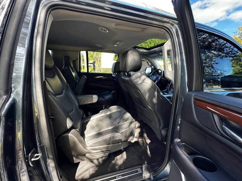 2020 Cadillac Escalade ESV Luxury