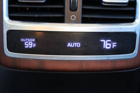 2020 Kia K900 Luxury