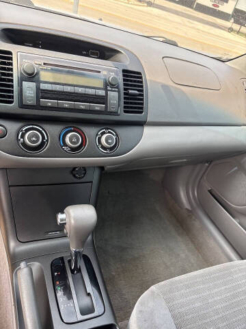 2006 Toyota Camry Standard