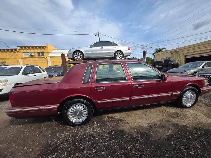 1997 Lincoln Town Car for sale at 911 Auto, LLC. in Hollywood, FL