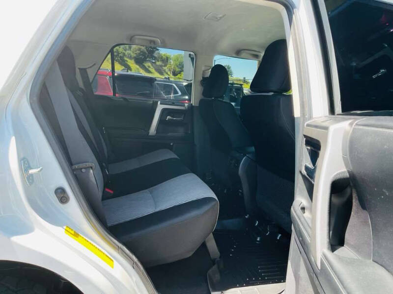 2014 Toyota 4Runner SR5