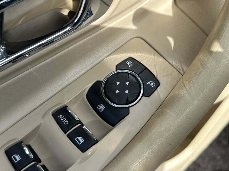 2019 Ford Taurus SEL