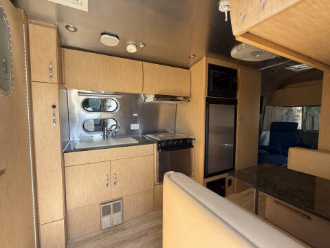 2013 Airstream Flying Cloud