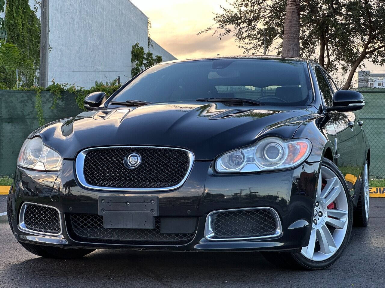 2011 Jaguar XF  - $13,900