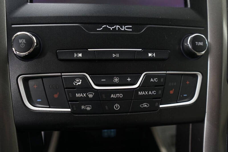 2020 Ford Fusion SEL