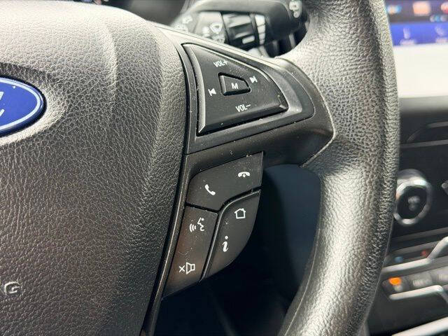 2020 Ford Edge SE