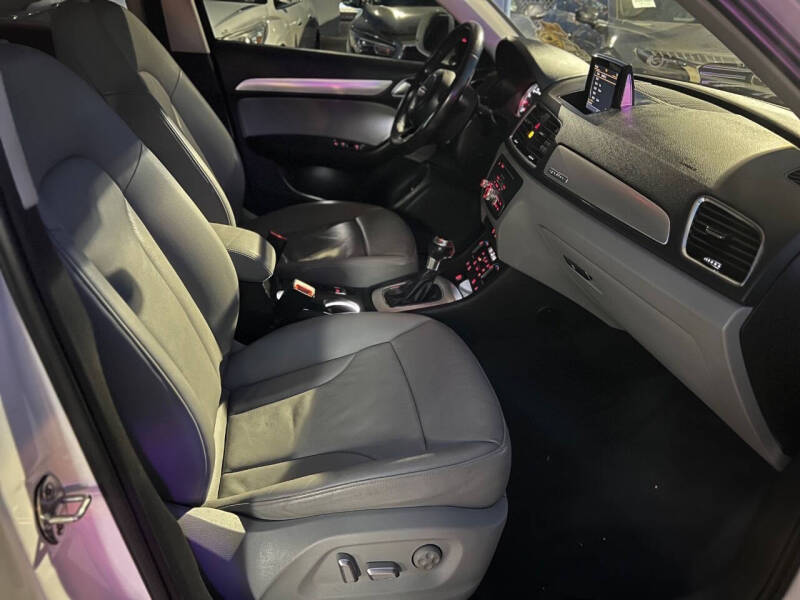 2016 Audi Q3 2.0T quattro Premium Plus