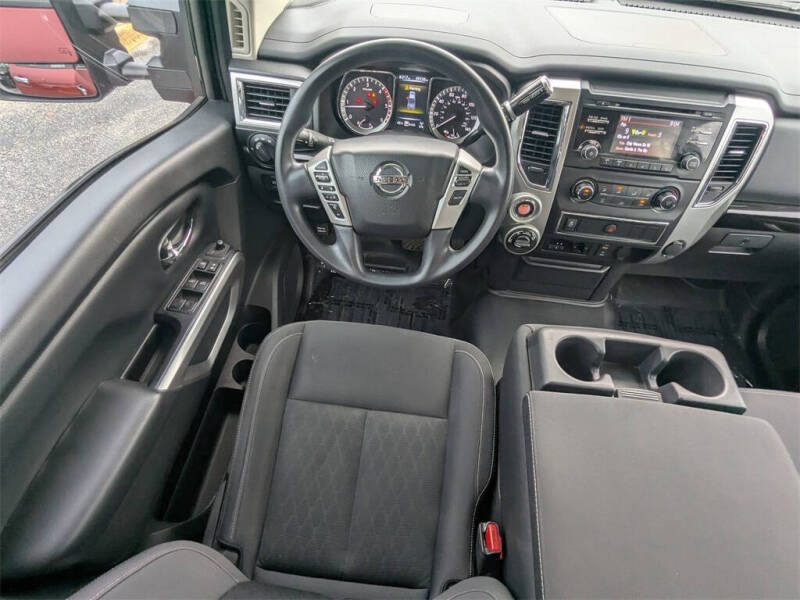 2018 Nissan Titan XD SV