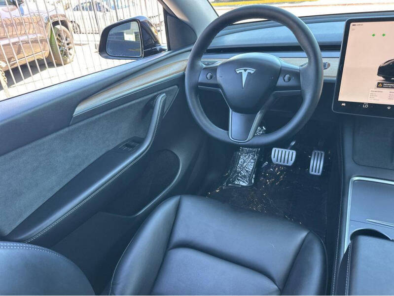 2023 Tesla Model Y Performance