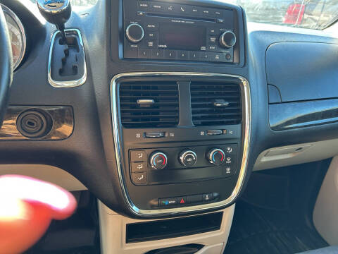 2015 Dodge Grand Caravan American Value Package