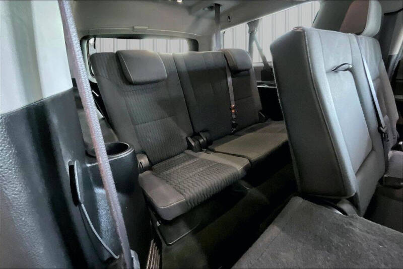 2016 Chevrolet Suburban LS