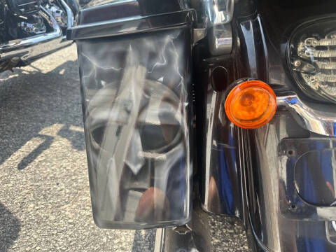 2013 Harley-Davidson FLTRU103 -