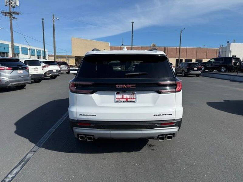 2024 GMC Acadia Elevation