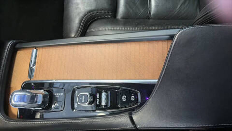 2017 Volvo XC90 T8 eAWD Excellence