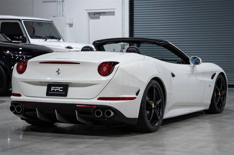 2016 Ferrari California T