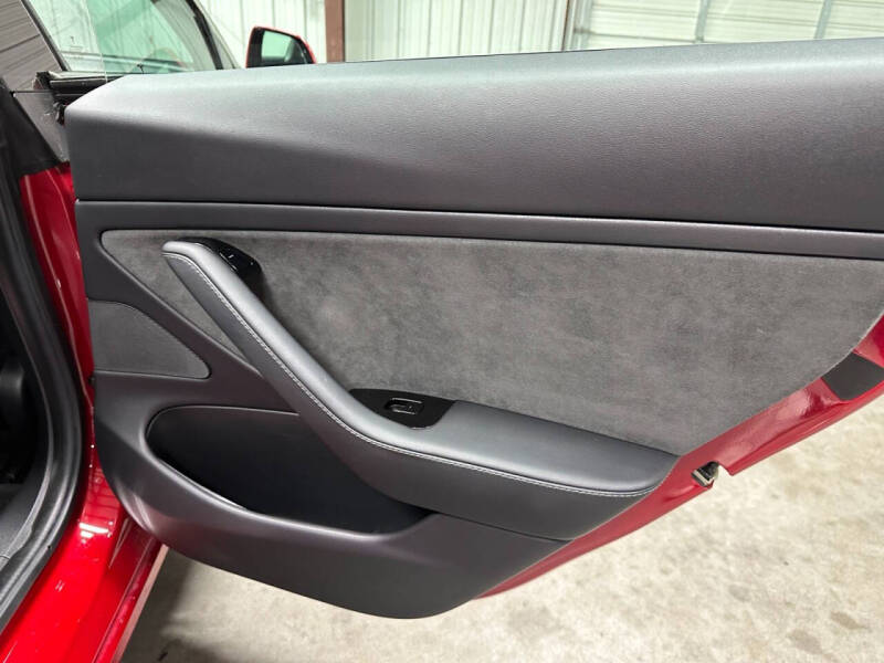 2019 Tesla Model 3 Mid Range