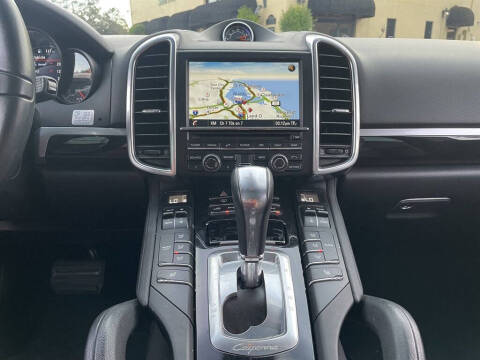 2014 Porsche Cayenne Platinum Diesel