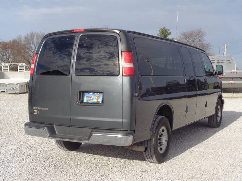 2017 Chevrolet Express LT 3500
