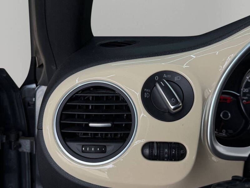 2019 Volkswagen Beetle 2.0T Final Edition SEL