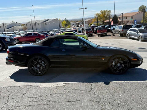 2003 Jaguar XKR