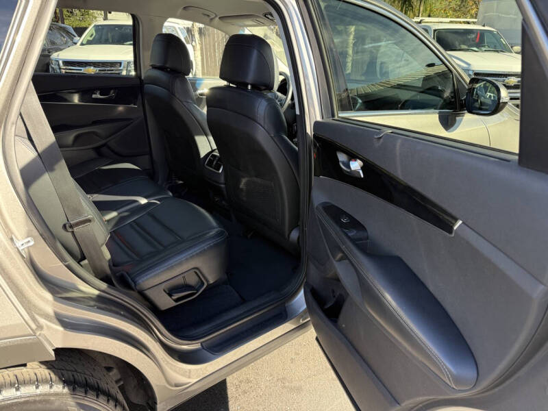 2017 Kia Sorento EX V6