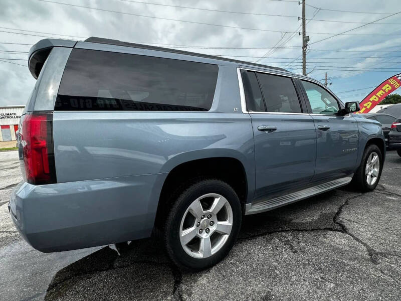 2016 Chevrolet Suburban LT