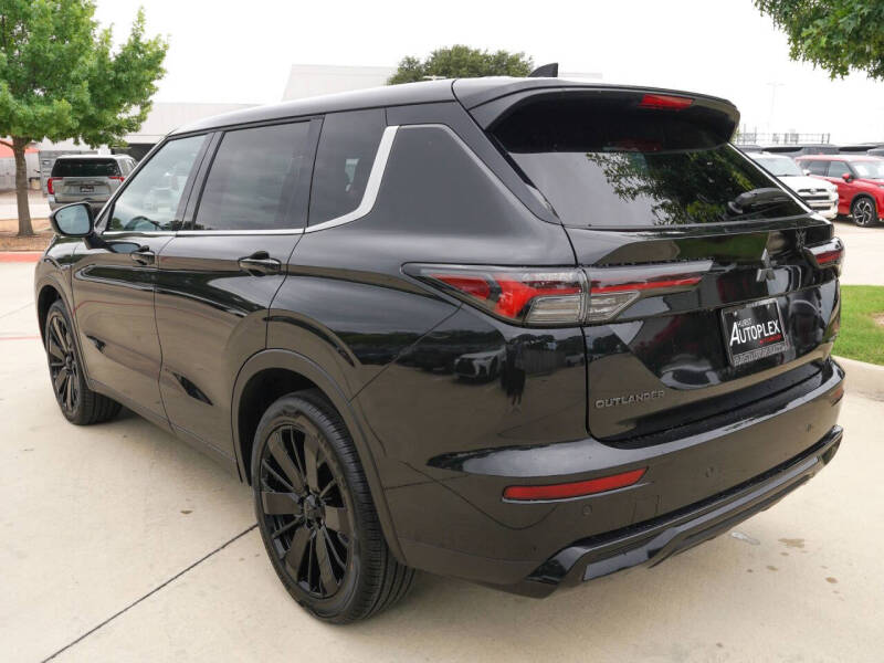 2026 Mitsubishi Outlander LE