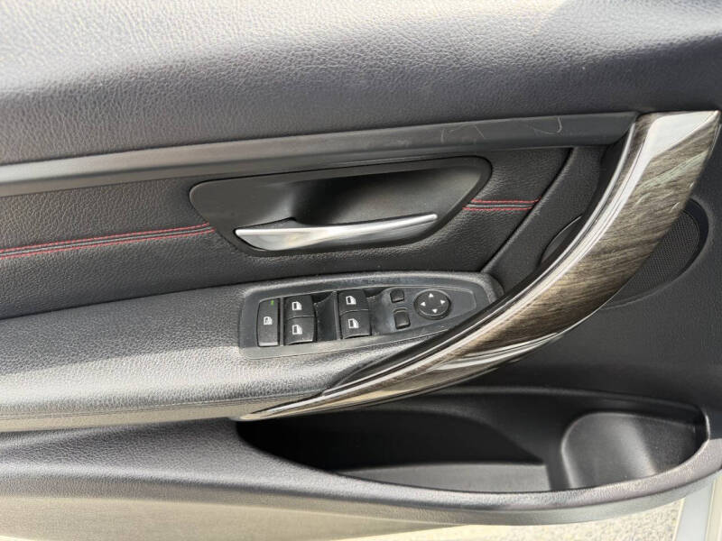 2015 BMW 3 Series 328i