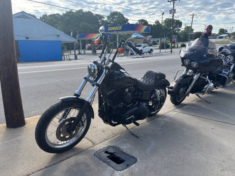 2015 Harley-Davidson Street Bob FXDB