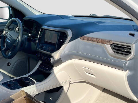 2022 GMC Acadia Denali