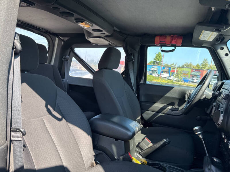 2017 Jeep Wrangler Sport