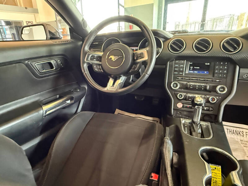 2018 Ford Mustang