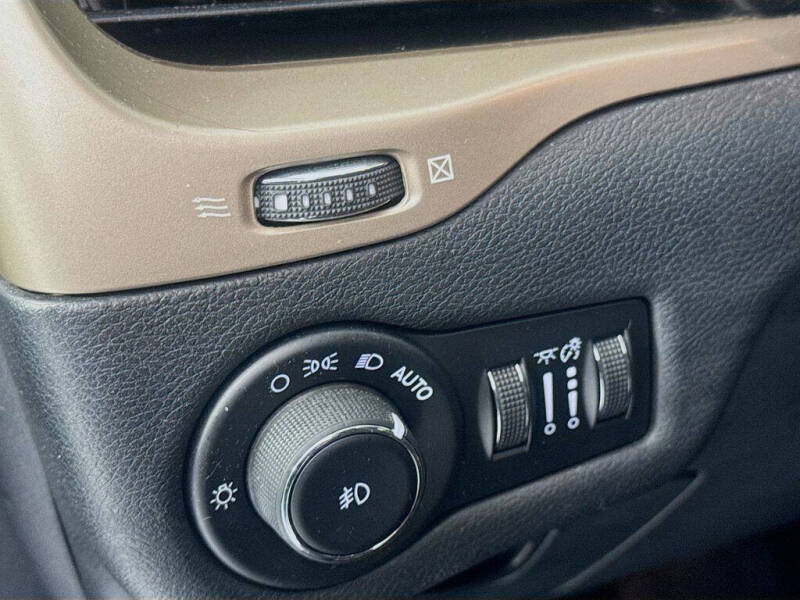 2016 Jeep Cherokee Latitude