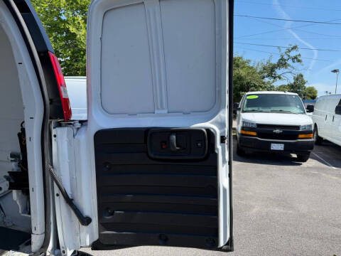 2020 Chevrolet Express 3500
