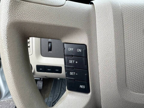 2011 Ford Escape XLS