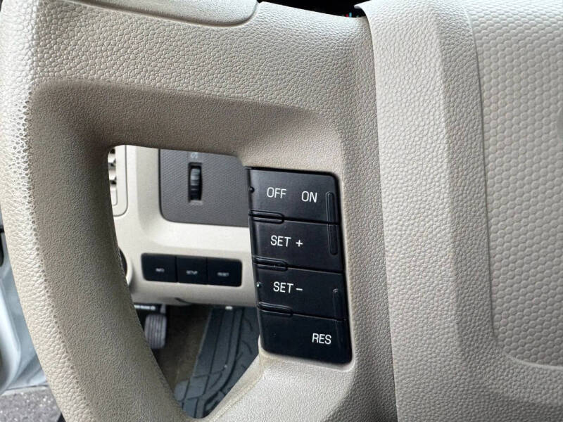 2011 Ford Escape XLS