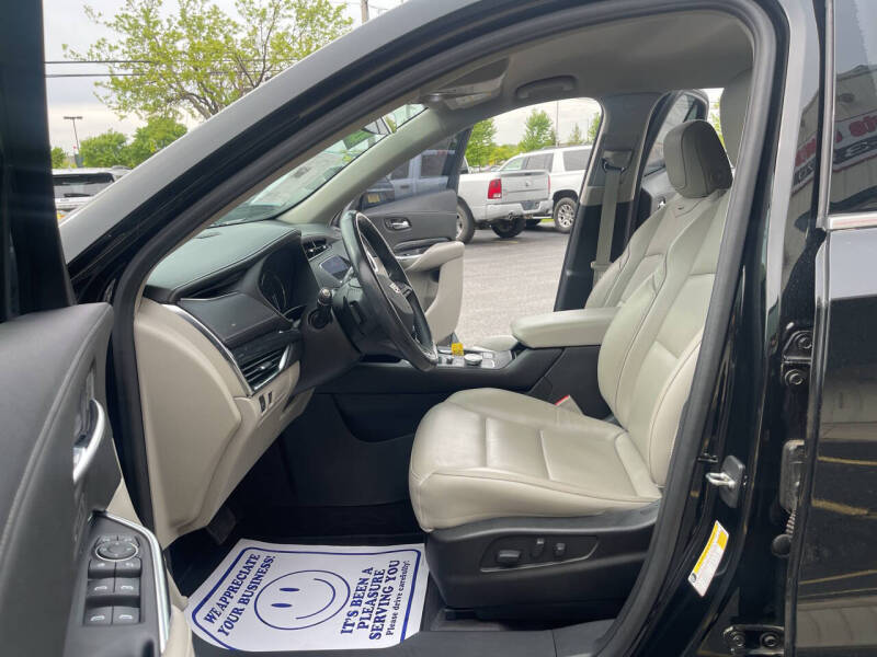 2019 Cadillac XT4 Premium Luxury