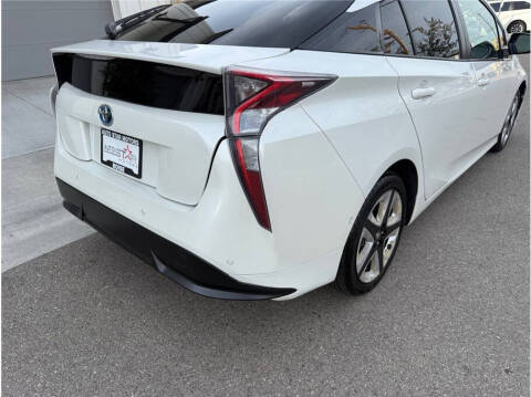 2017 Toyota Prius Three Touring