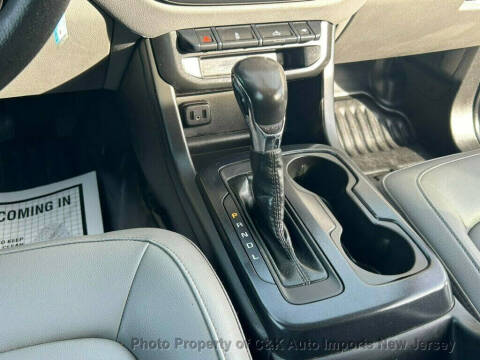 2022 GMC Canyon Elevation Standard