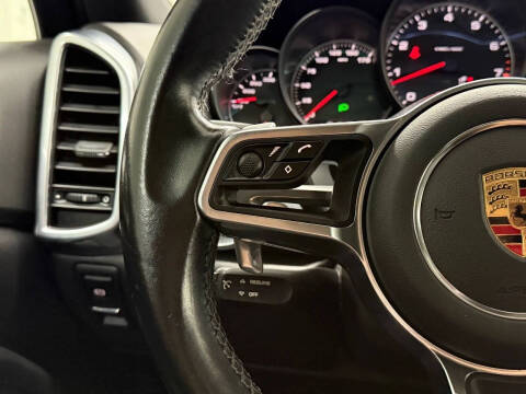 2018 Porsche Cayenne Platinum Edition