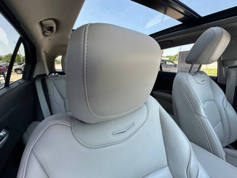 2022 Cadillac XT4 Luxury